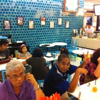 Photo taken at Chinta Manis Peranakan Cafe by Roslee J. on 6/5/2012