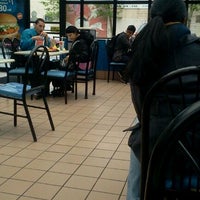 Photo taken at McDonald&amp;#39;s by (G)AREE(B) on 5/2/2012