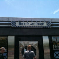 Photo taken at Blue Plate Diner by Bushbaby on 6/27/2012