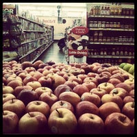 4/12/2012 tarihinde Stephen C.ziyaretçi tarafından Bestway Grocery'de çekilen fotoğraf