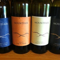Foto tirada no(a) Mountfair Vineyards por Jacqueline R. em 5/5/2012