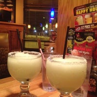 Photo taken at Applebee&amp;#39;s Grill + Bar by javiera a. on 3/9/2012