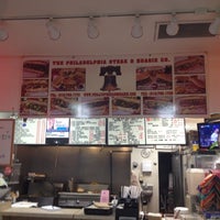 Foto scattata a Philadelphia Steak &amp;amp; Hoagie da BetitO il 8/26/2012