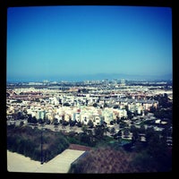 Foto tomada en LMU - William H. Hannon Library  por LiAnn I. el 8/20/2012