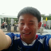 Photo taken at สนามวอลเล่ย์บอล สะพานพระราม 8 (Volleyball Court, Rama XIII Bridge) by alitle m. on 1/15/2012