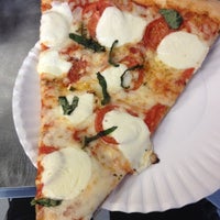 Снимок сделан в New York Pizza Department пользователем Angela O. 7/24/2012