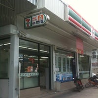 Photo taken at 7-Eleven by Penpleum P. on 6/24/2012