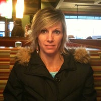 Photo taken at Applebee&#39;s Grill + Bar by Tom S. on 1/28/2011