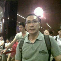 Photo taken at Taxi Stand @ Ngee Ann City by Bambang P. on 6/8/2011