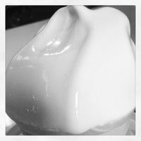 Photo taken at Carvel Ice Cream by Tiph_Tiph on 8/4/2012