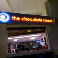 4/14/2012 tarihinde Aditya D.ziyaretçi tarafından The Chocolate Room'de çekilen fotoğraf