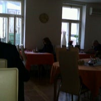 Photo taken at Pyr Klupski Restoran by Ivan B. on 3/27/2012