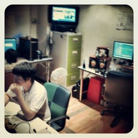 Photo taken at Studio คิดถึงจัง by Teerasa Y. on 8/23/2012