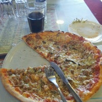 Photo taken at Ravintola Pizzeria Evin by Kari K. on 8/14/2012