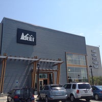 Rei Sporting Goods Shop