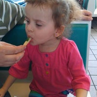 Photo taken at Burger King by Helena Z. on 3/17/2012
