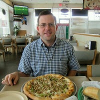 Photo taken at Besa&amp;#39;s Pizza &amp;amp; Pasta by Blake T. on 9/17/2011