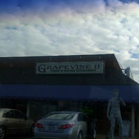 รูปภาพถ่ายที่ Grapevine โดย Marty H. เมื่อ 6/14/2012