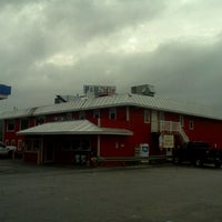 8/8/2011 tarihinde Neena B.ziyaretçi tarafından P&amp;amp;H Truck Stop'de çekilen fotoğraf