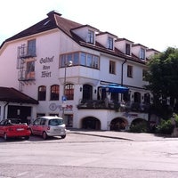 Photo taken at Restaurant Hotel Alter Wirt by Elsy D. on 8/18/2011