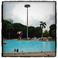 Photo taken at Bukit Merah Swimming Complex by Michel L. on 12/12/2011