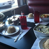 Photo taken at Sib Song Thai Restaurant | ORDER FOOD ONLINE by Alicia W. on 4/17/2012