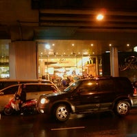 Photo taken at BMTA Bus Stop Siam Square One by Runrun P. on 7/21/2011