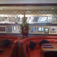 Photo taken at Mimi&amp;#39;s Cafe by Joe Y. on 4/18/2011