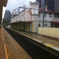 Roma Street Railway Station - Train 