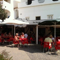 9/30/2011 tarihinde Bas A.ziyaretçi tarafından Pickwicks'de çekilen fotoğraf