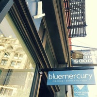 รูปภาพถ่ายที่ Bluemercury Union Square โดย dawn.in.newyork เมื่อ 9/9/2012