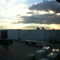 Photo taken at Gate G15 by 🦄 . on 8/19/2012