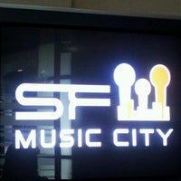 Photo taken at SF Music City by กอดตัวเอง ผ. on 10/17/2011