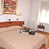 Foto tomada en Hotel Garni Venezia - Trento  por Francesca T. el 8/14/2011