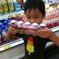 Photo taken at FairPrice Finest by Roceliza B. on 12/10/2011