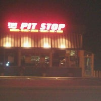 Foto tirada no(a) The Pit Stop por The Freak em 10/24/2011