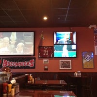Photo taken at Beef &amp;#39;O&amp;#39; Brady&amp;#39;s by William L. on 11/18/2011