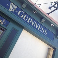Снимок сделан в McCabe&amp;#39;s Irish Pub пользователем Kim B. 5/11/2012