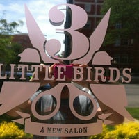 5/30/2012にAndy Rok G.が3 Little Birds Salonで撮った写真