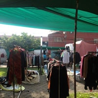 Photo taken at Tianguis Amacuzac (Solo Viernes) by Hugo N. on 8/3/2012