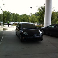 6/23/2012にSeth V.がFred Anderson Toyotaで撮った写真