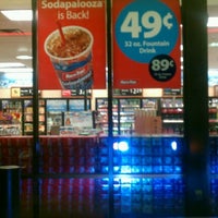 Photo taken at RaceTrac by Da&amp;#39;Shimer W. on 7/8/2012