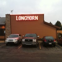 Photo taken at LongHorn Steakhouse by Steven L. on 2/18/2012