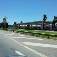 Foto diambil di Shell oleh Damián R. pada 2/26/2012