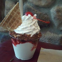 Photo taken at Peaks Frozen Custard by Jen M. on 4/2/2012