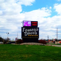 Photo taken at Famous Dave&amp;#39;s by Amber R. on 3/28/2012