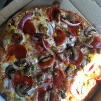 Das Foto wurde bei Naked Pizza von Dana am 7/11/2012 aufgenommen
