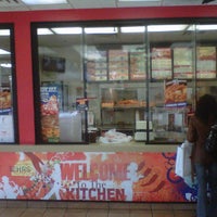 Photo taken at Popeyes Louisiana Kitchen by Thadon0429 on 10/22/2011