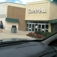 Photo taken at TownMall Of Westminster by ☕Sherie☕ on 7/27/2012