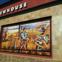Foto scattata a BJ&amp;#39;s Restaurant &amp;amp; Brewhouse da Guillermo P. il 9/1/2012